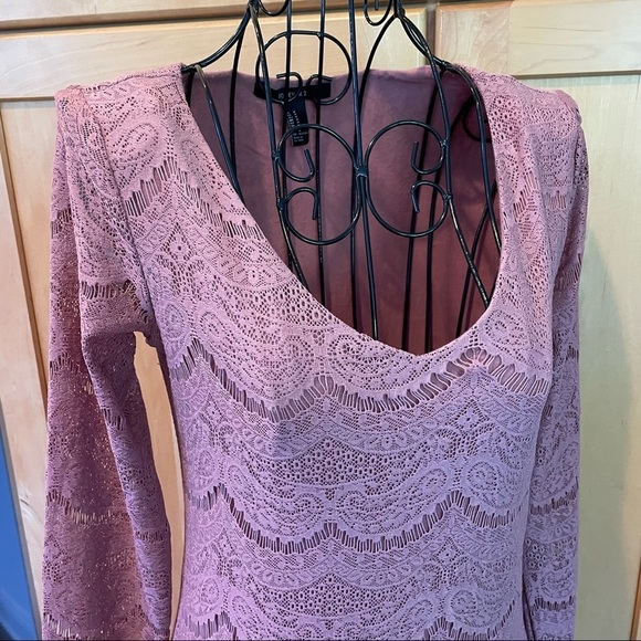 FOREVER 21 dusty rose pink fully lined long sleeve lace overlay Dress size M - Picture 2 of 8